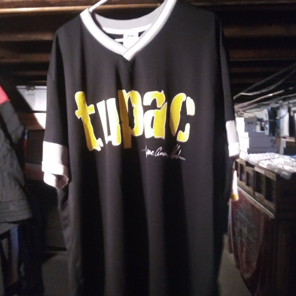 L Walmart Exclusive Tupac Shakur 2 Sided Baseball Jersey Brand New With Tags
